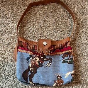 Vintage style fabric with fringe